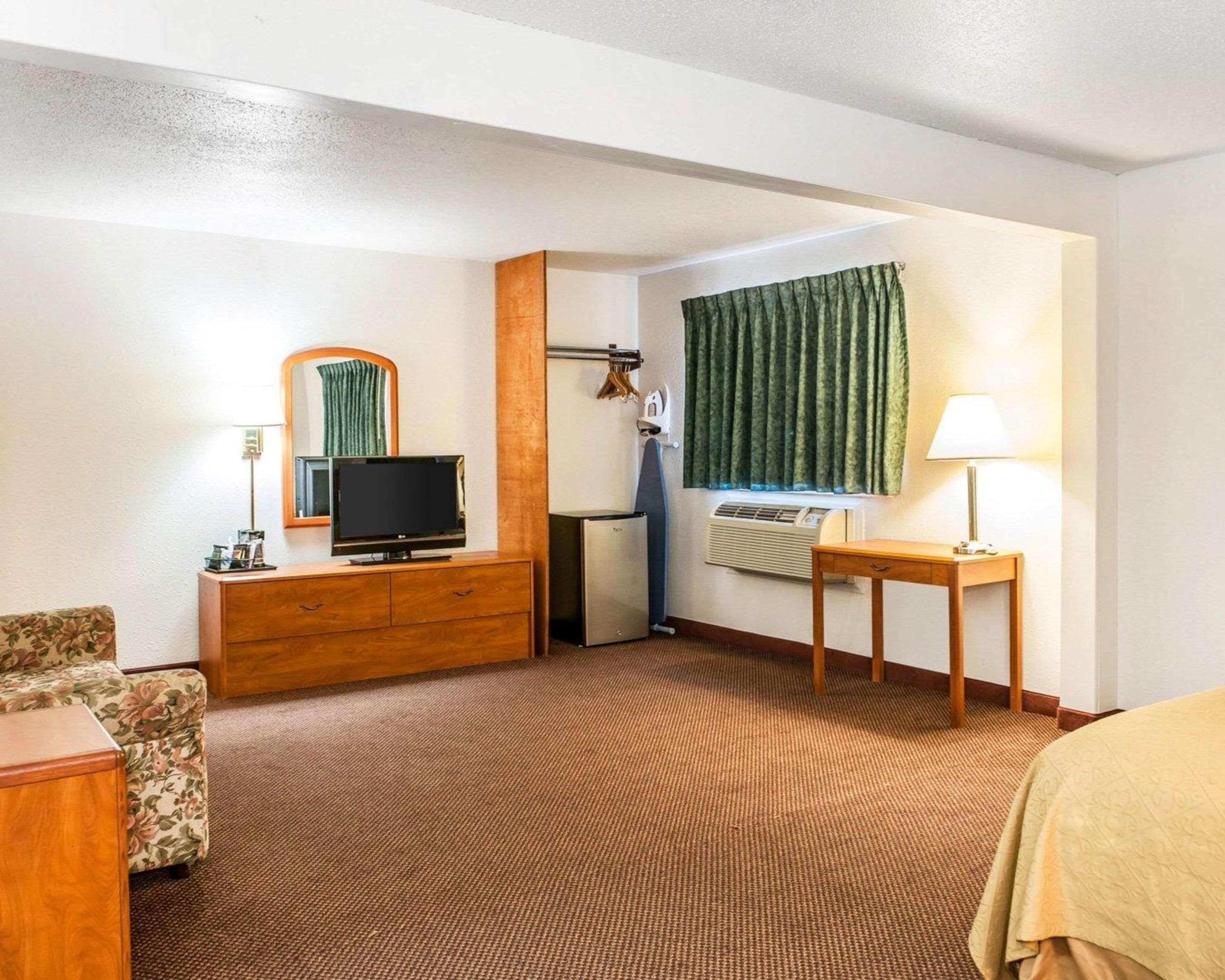Quality Inn South Indianapolis Exterior photo
