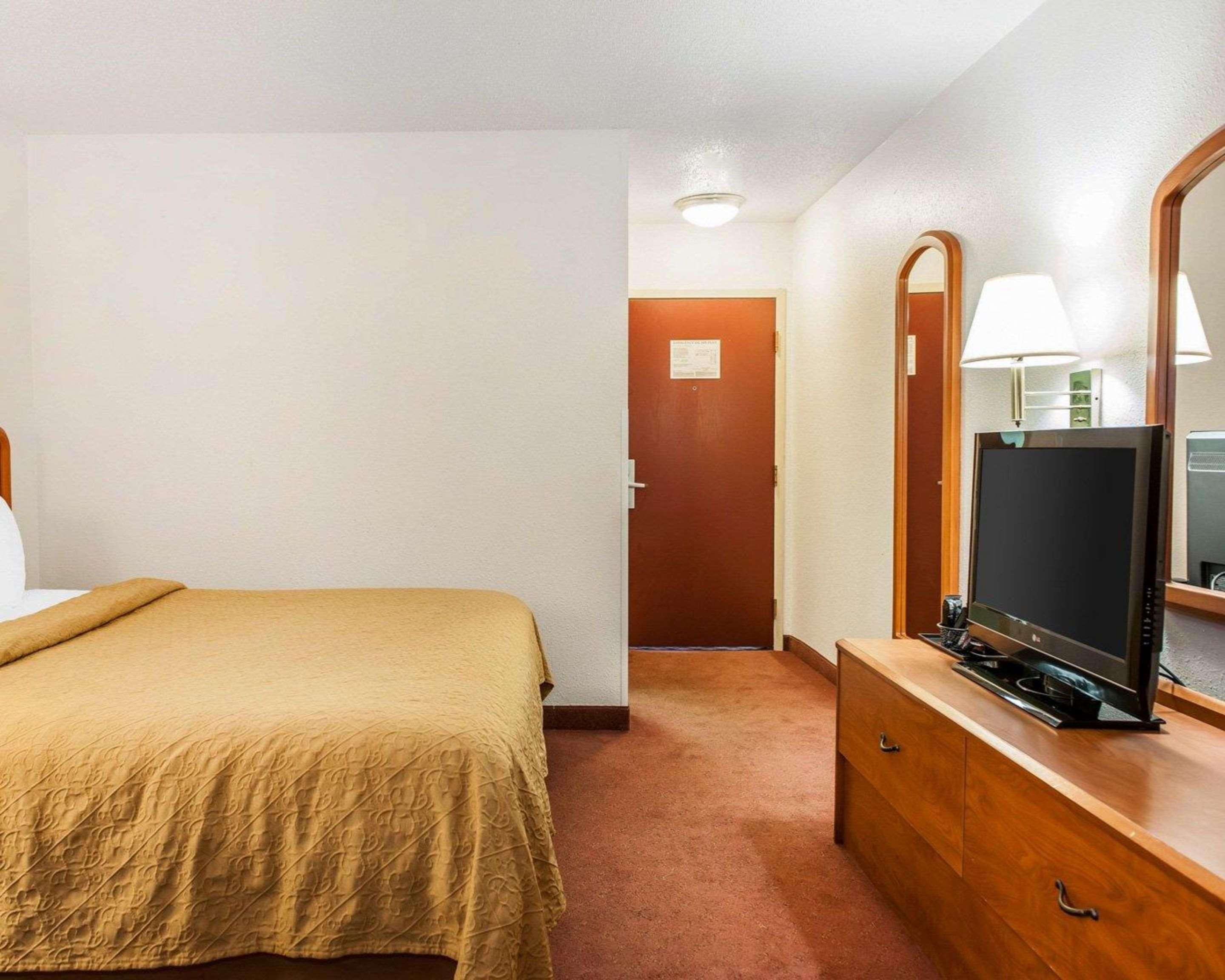 Quality Inn South Indianapolis Exterior photo